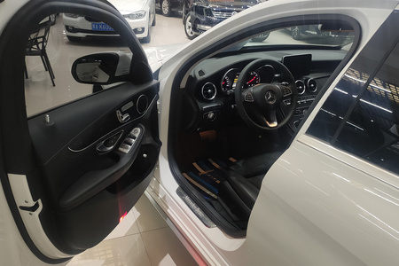呼和浩特二手奔驰C级 2016款 C 200 L 运动型