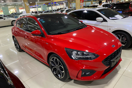 楚雄二手福特福克斯 2020款 两厢 EcoBoost 180 手自一体 ST Line