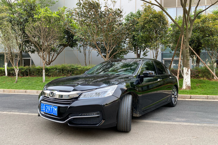 德宏二手本田雅阁 2016款 混动 2.0L E二手CVT 锐酷版
