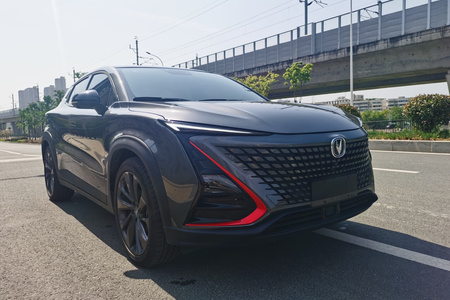 温州二手长安UNI二手T 2020款 1.5T 双离合 尊贵型