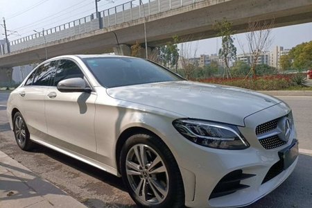 巴中二手奔驰C级 2021款 C 200 L 动感型运动版