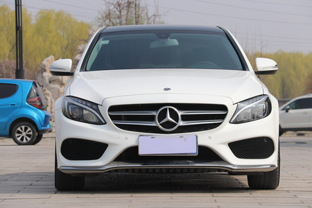 济宁二手奔驰C级 2018款 C 200 L 运动轿车