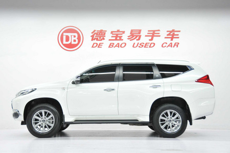 乌鲁木齐二手三菱帕杰罗·劲畅 2020款 3.0L 行政版