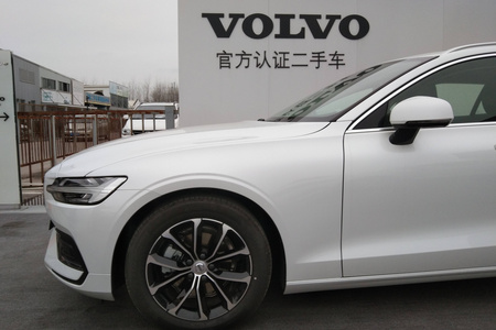 舟山二手沃尔沃V60 2020款 T4 智逸豪华版