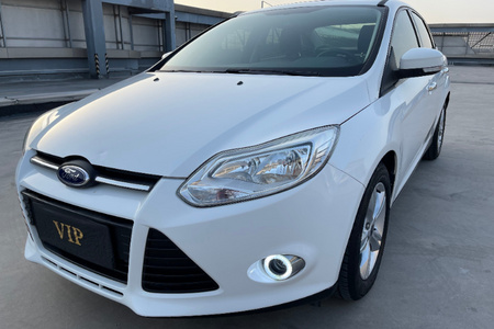舟山二手福特福克斯 2015款 三厢 1.6L 自动舒适型