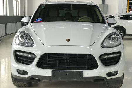 乌鲁木齐二手保时捷Cayenne 2014款 Cayenne Platinum Edition