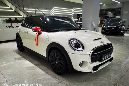 芜湖二手MINI 2019款 2.0T COOPER S 经典派